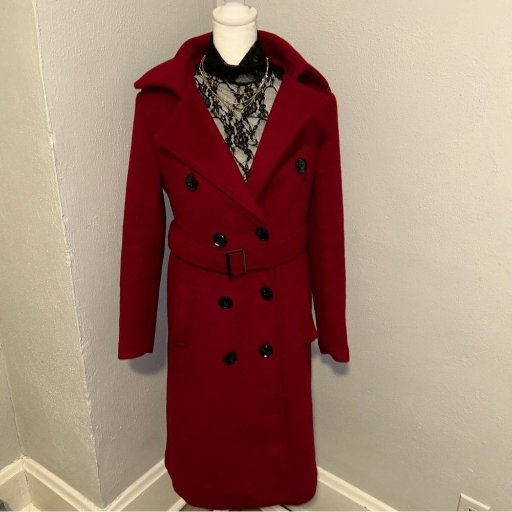Elegant Women's Double-Breasted Trench Coat in Deep Red - Picture 2 of 8